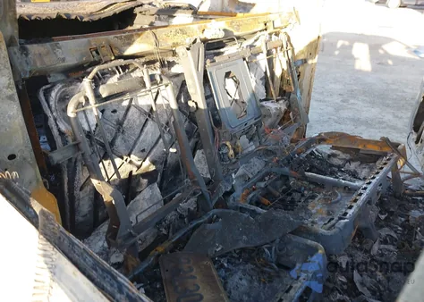 2006 Chevrolet Avalanche 1500 Ls from USA, damaged, VIN 3GNEC12Z26G115080